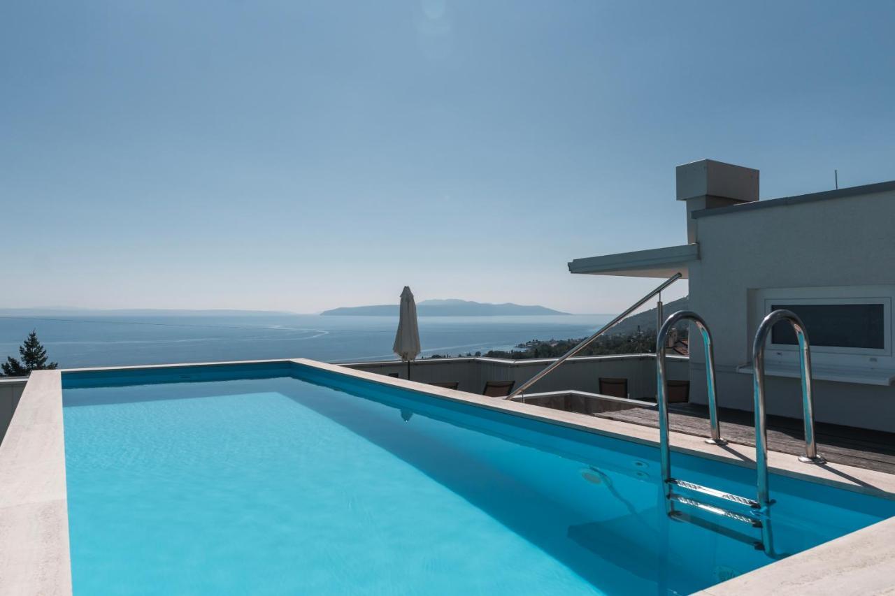 Apartment Mara Opatija With Rooftop Swimming Pool Ičići Exteriér fotografie
