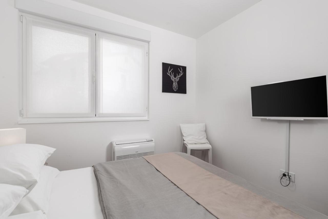 Apartment Mara Opatija With Rooftop Swimming Pool Ičići Exteriér fotografie